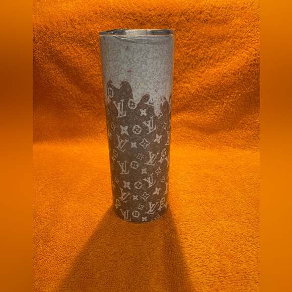 Designer look tumbler  NO smoke/smells/pets - Picture 2 of 2